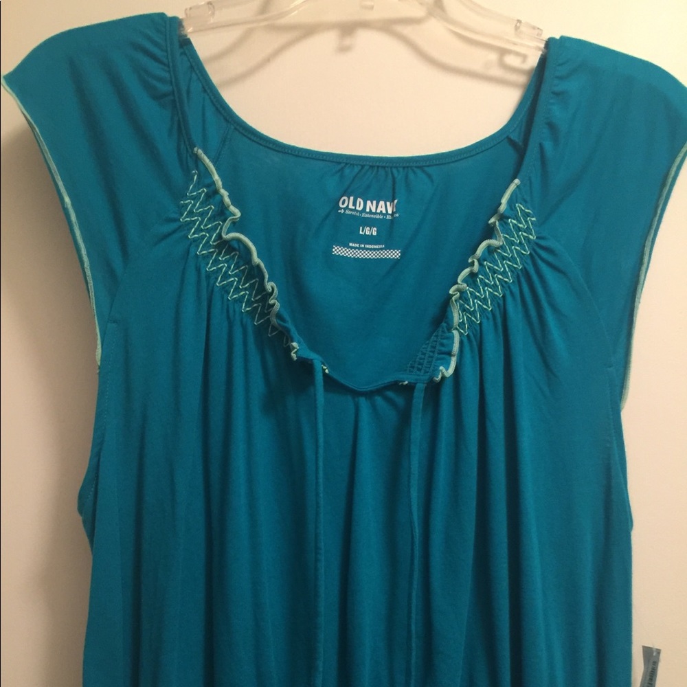 New green Old Navy dress.